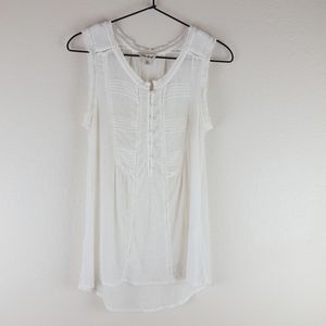 Lucky Brand cream colored sleeveless blouse